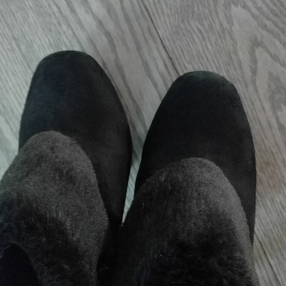 Beautiful heels by Guess🌟🌟🌟🍀🍀🍀 - Picture 5 of 16